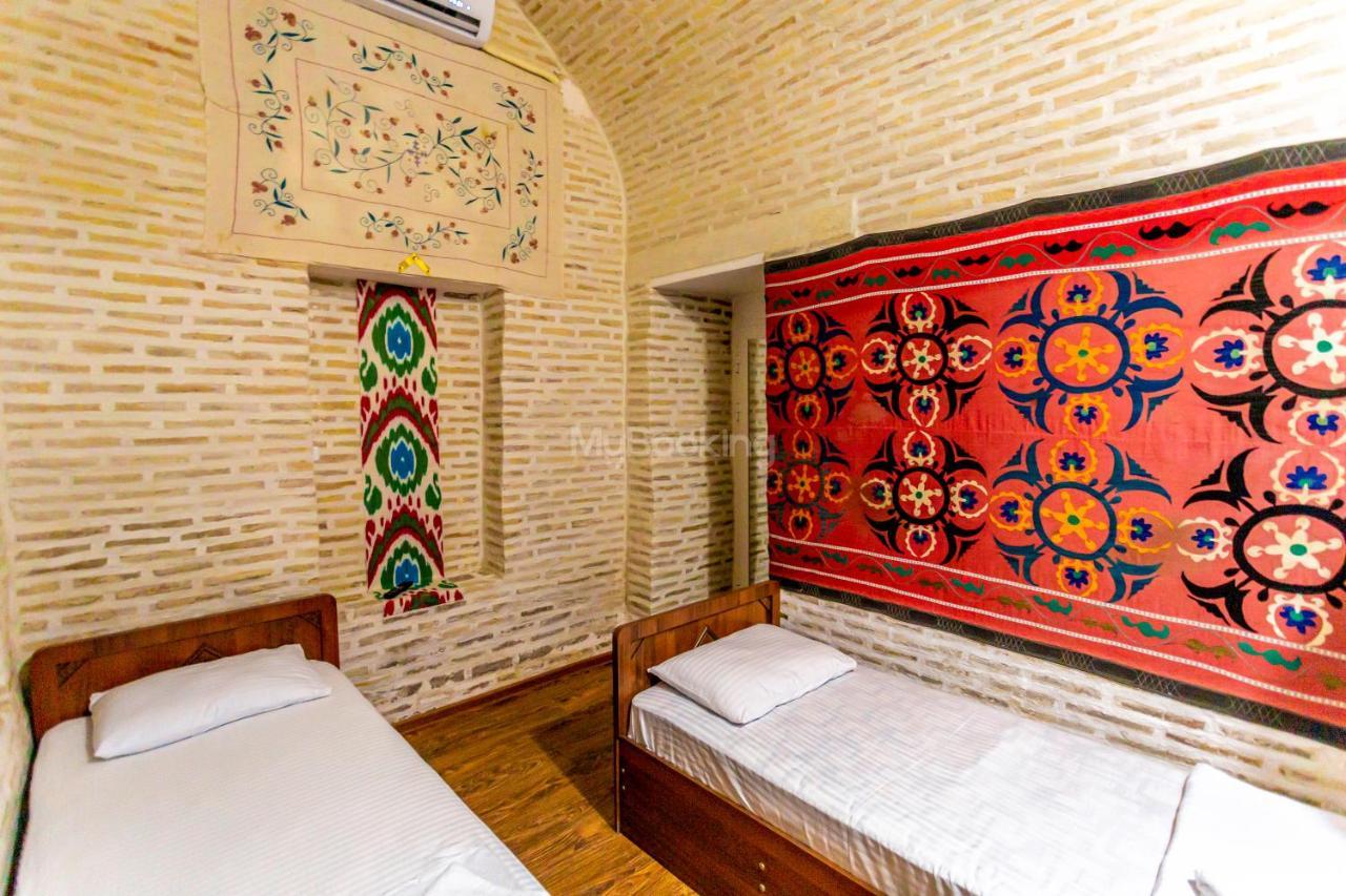 Okhun Madrasah15Th-16Th Century Hotel Buxoro Ngoại thất bức ảnh