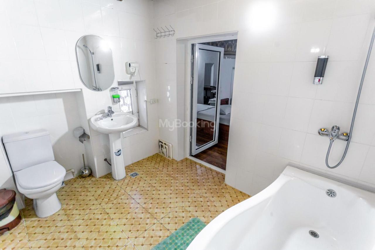 Okhun Madrasah15Th-16Th Century Hotel Buxoro Ngoại thất bức ảnh
